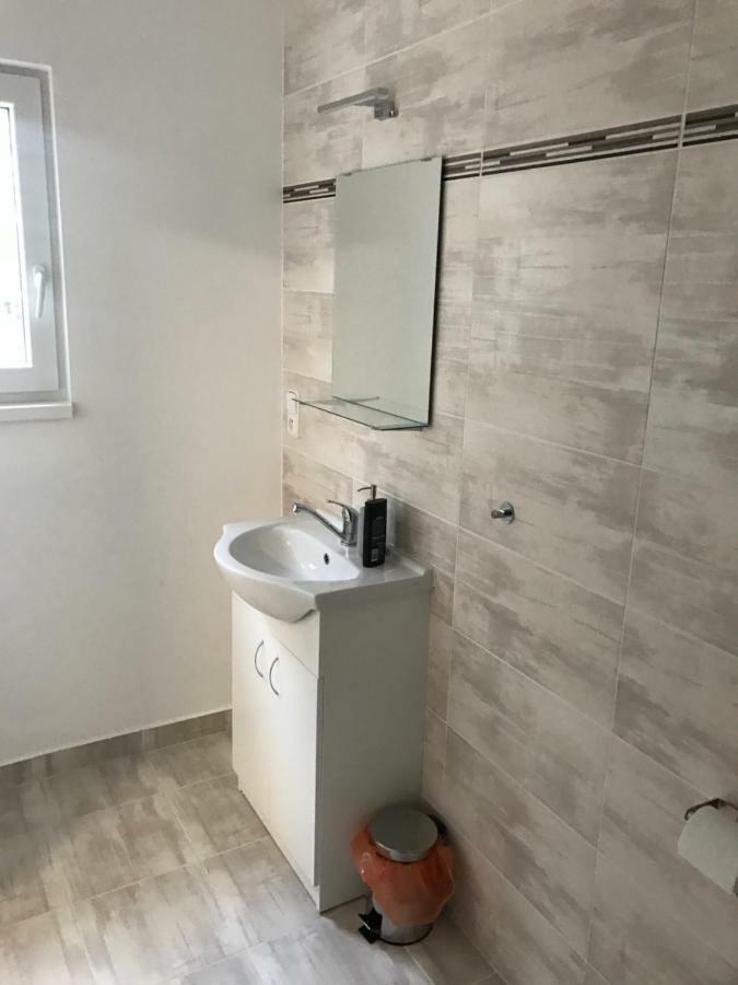 Apartment Šarka Hostka  Bagian luar foto
