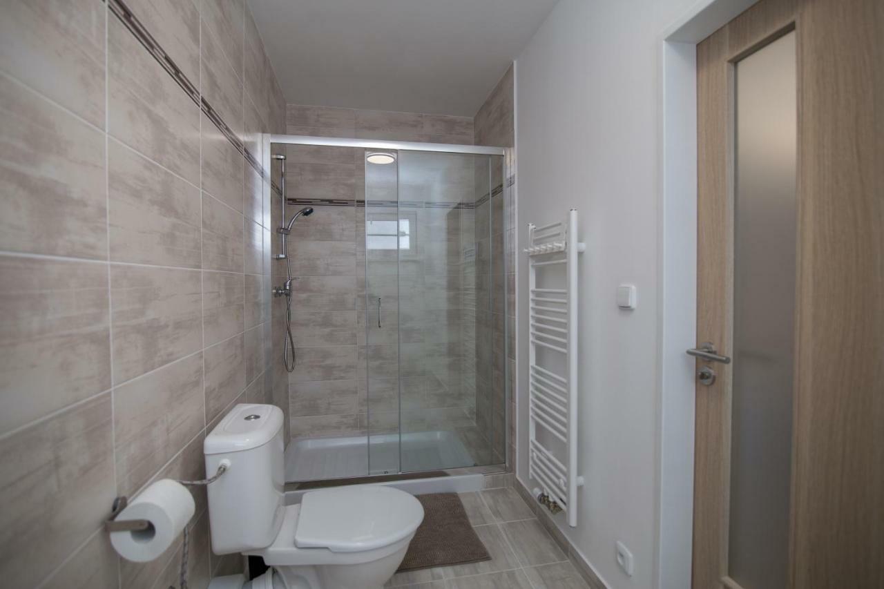 Apartment Šarka Hostka  Bagian luar foto