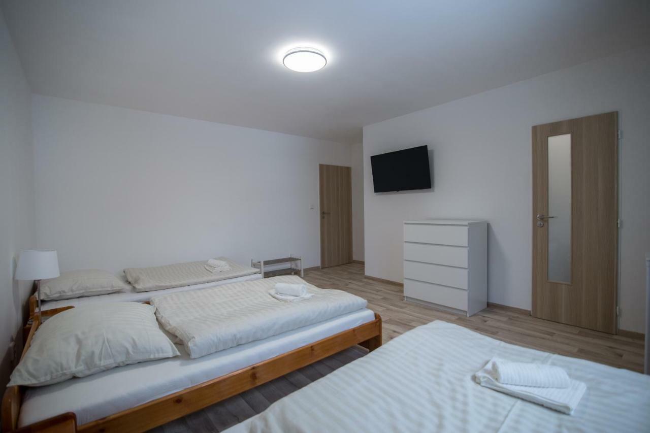 Apartment Šarka Hostka  Bagian luar foto