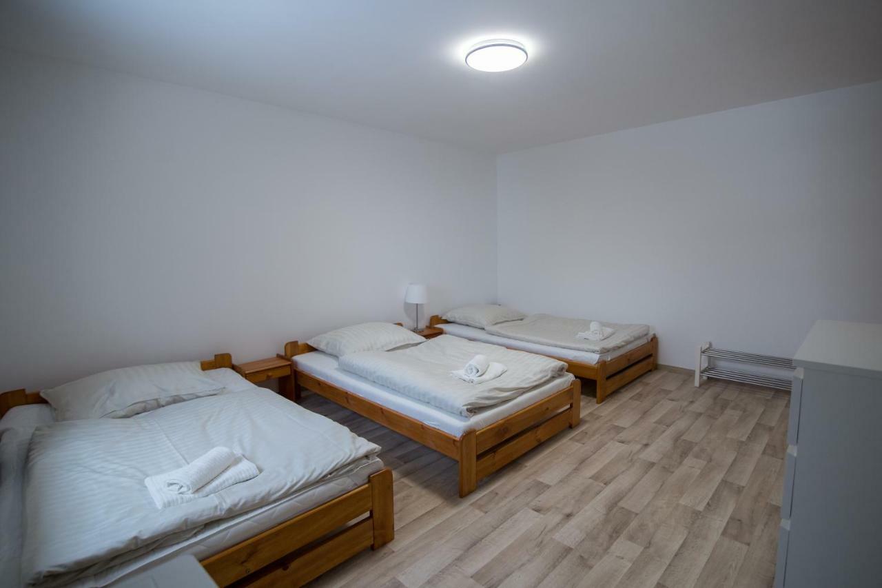 Apartment Šarka Hostka  Bagian luar foto